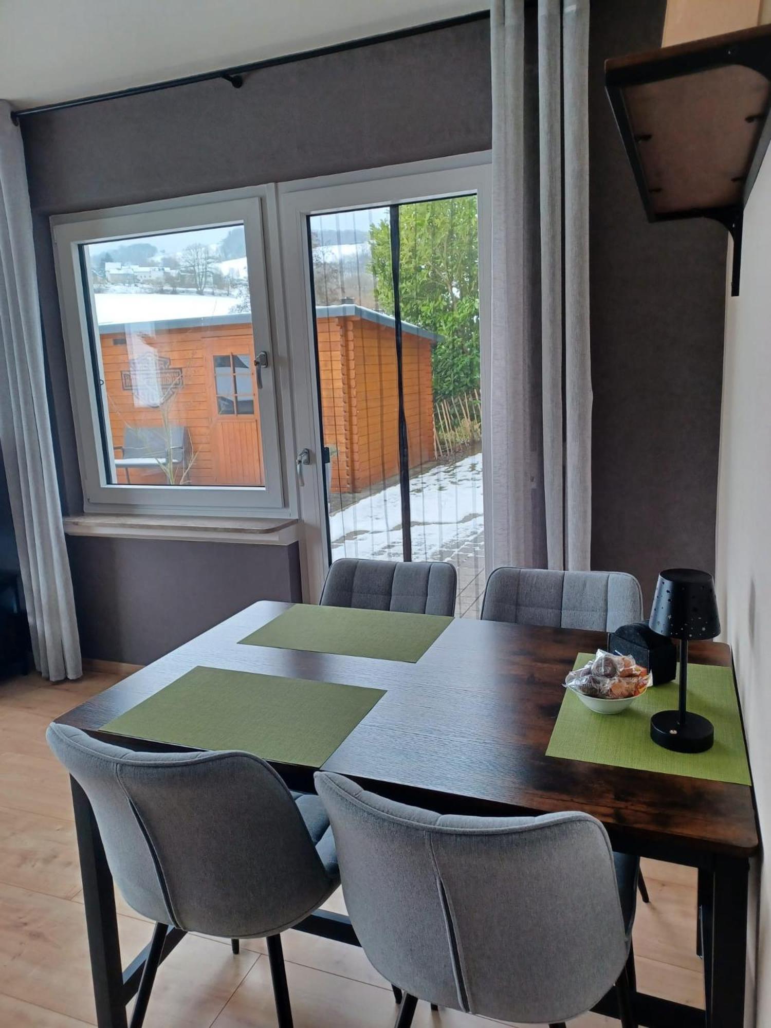 Ferienwohnung Im Wiesenrain Hausen-Wied Εξωτερικό φωτογραφία