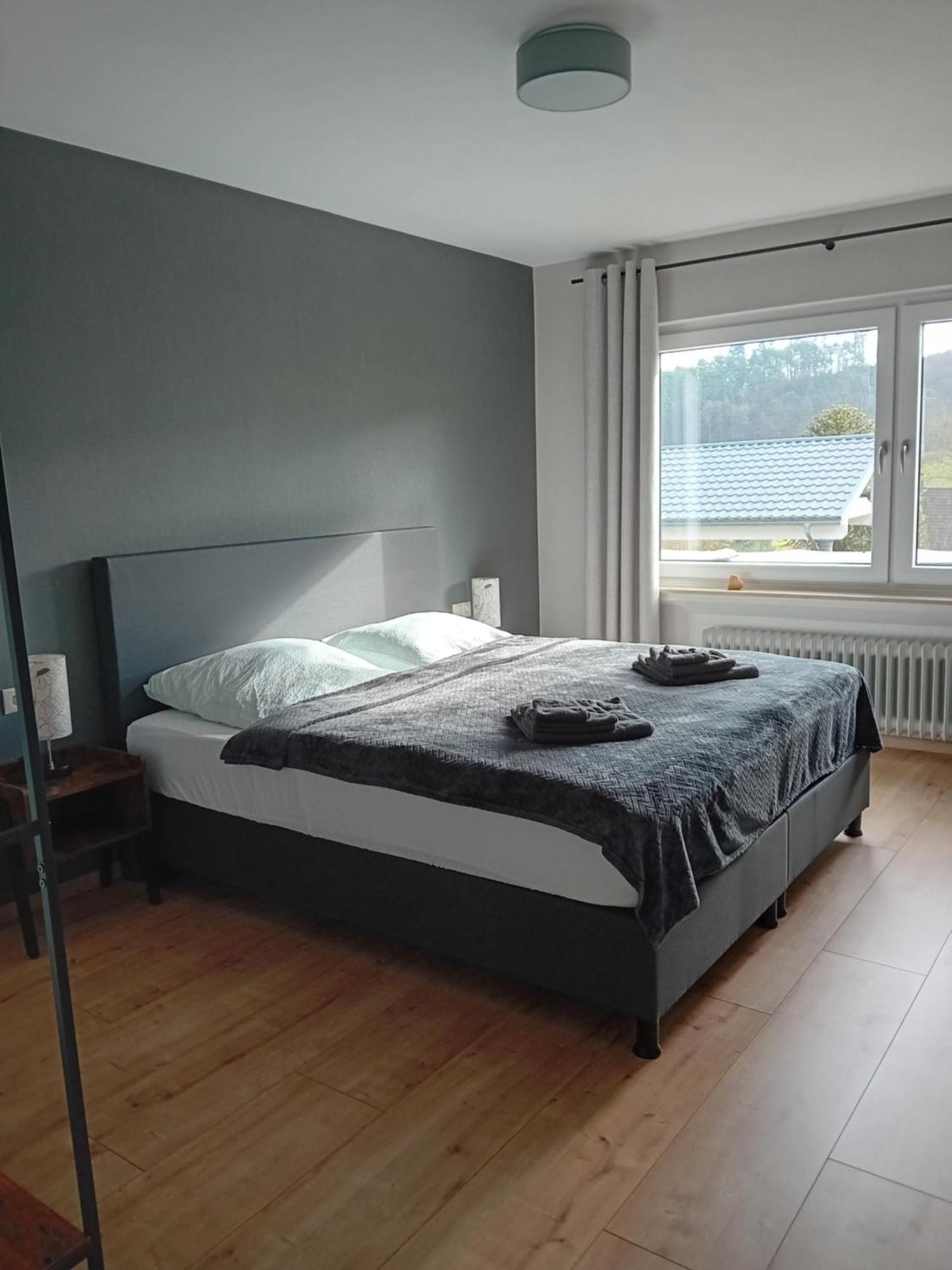 Ferienwohnung Im Wiesenrain Hausen-Wied Εξωτερικό φωτογραφία